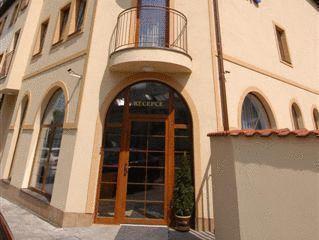 Attic 3* Prag